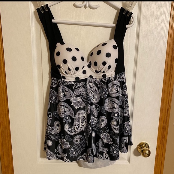 Black and White Bikini Top XXL - Picture 1 of 3